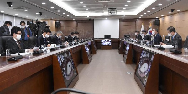 홍남기 부총리는 "공공기관 올해 채용 인원의 45% 이상을 상반기 내 채용하겠다"고 말했다.(사진=기재부)