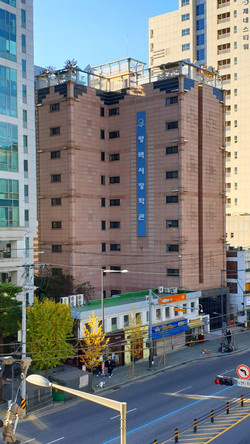 평택시는 2021년도 평택시 장학관 입사생 선발결과를 3일 예비후보자와 함께 발표했다. 사진은 평택시장학관. (사진제공=평택시청)
