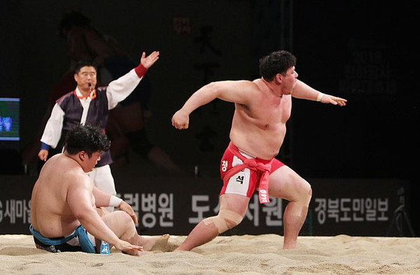 양평군청 씨름선수단 박정석 장사(백두급)가 지난 10일부터 15일까지 경상남도 합천군에서 열린 2021 설날장사씨름대회에 출전해 3위를 차지했다. (사진제공=양평군청)