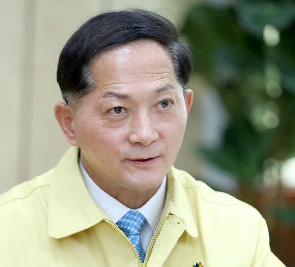 이재준 고양시장은 “특례시 출범으로 고양시의 미래는 크게 변화할 것이며 교통망이 이를 단단히 뒷받침해야 한다”고 강조하며 “차근차근 예산을 마련하고 준비해 교통의 양적 팽창 뿐 아니라 질적 개선도 함께 이뤄 고양의 교통지도에 청신호를 밝힐 것”이라고 말했다. (사진제공=고양시청)