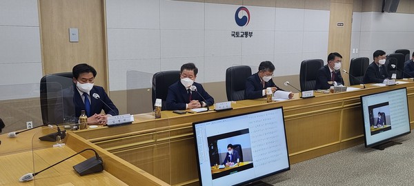 정부 3기 신도시 지정 관련 브리핑하는 임병택 시흥시장. (사진제공=시흥시청)