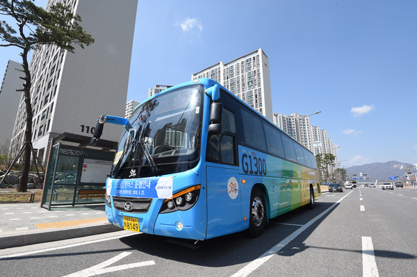 양주 덕정~잠실까지 운행하는 광역급행형 버스 G1300번 버스. (사진제공=양주시청)
