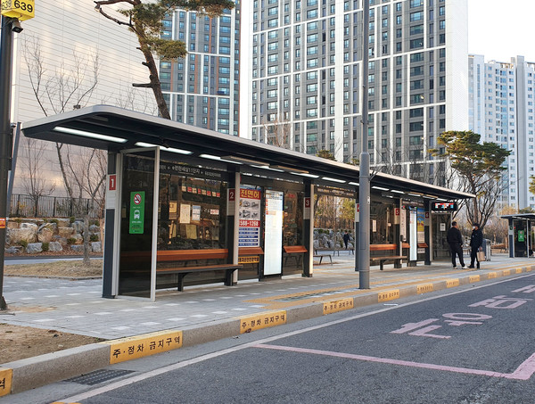 수도권 내 주요거점 환승센터를 오가는 시민들의 교통편의 향상을 위해 설치된 멀티환승거점정류소. (사진제공=양주시청)