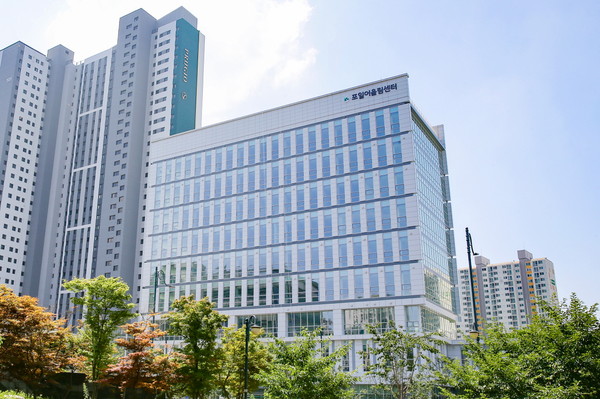 의왕시는 오는 7월 포일어울림센터에 조성되는 창업지원공간에 대한 세부 운영계획을 마련하고 스타트업 발전을 위한 창업생태계 조성에 나섰다. 사진은 포일어울림센터 전경. (사진제공=의왕시청)