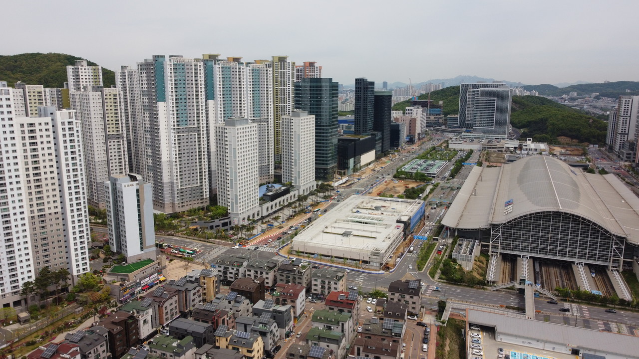광명시는 KTX광명역세권 택지개발로 소하2동 인구가 급격히 증가함에 따라 원활한 행정 업무 처리와 주민들에게 더 나은 행정 서비스를 제공하고자 소하2동을 분동한다. 사진은 광명시 소하동 시내전경. (사진=천성환 기자)