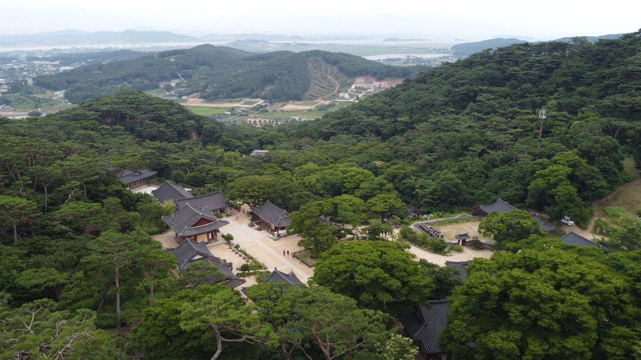 인천시 강화군 길상면 정족산 삼랑성(사적130호) 내에 위치한 전등사(傳燈寺)는 우리나라에서 가장 오래된 사찰이다. (사진=김덕현 기자)