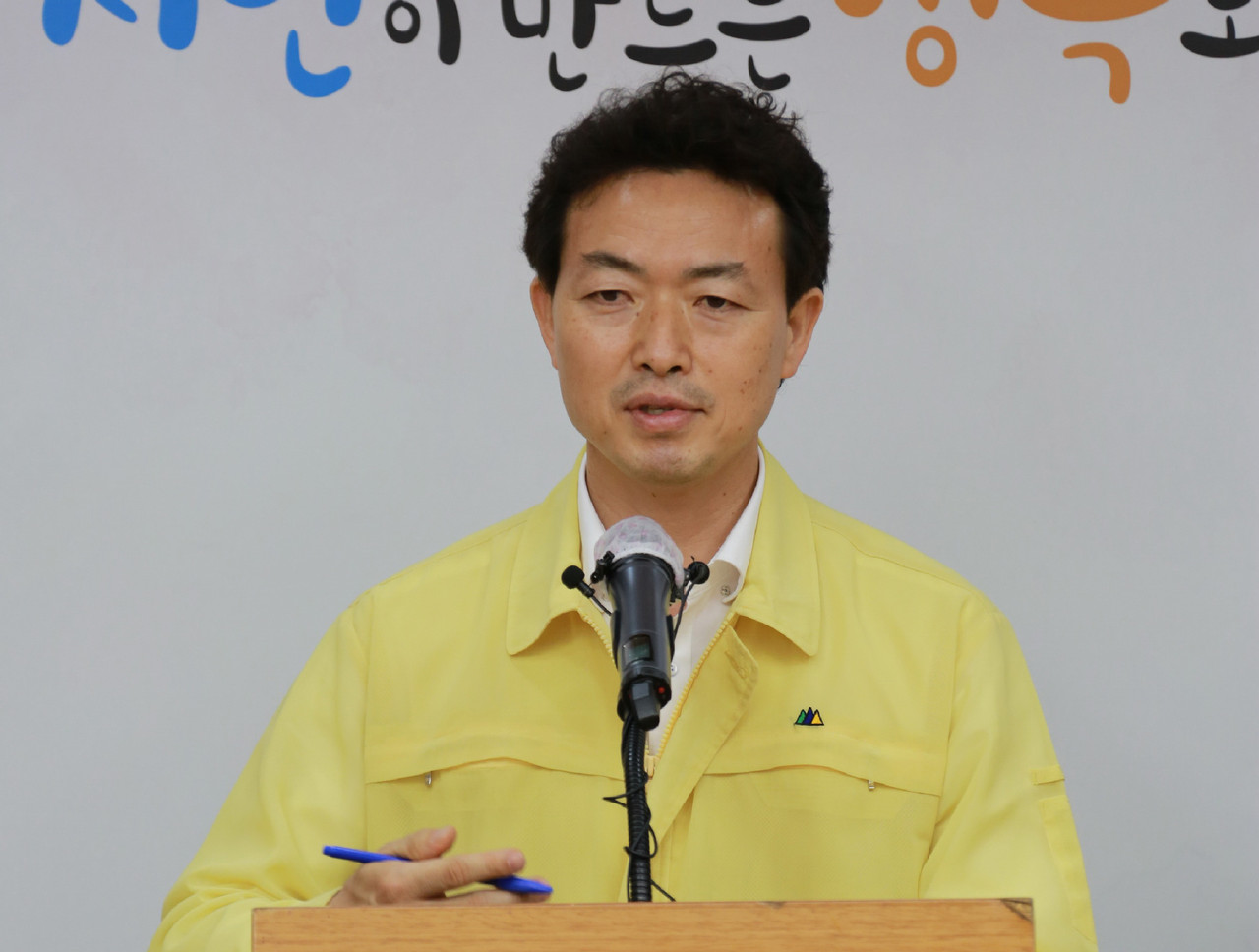 김종천 과천시장은 1일 시청 상황실에서 주민소환투표가 끝나고, 다시 시장직에 복귀한데 대해 기자회견을 가졌다. (사진제공=과천시청)