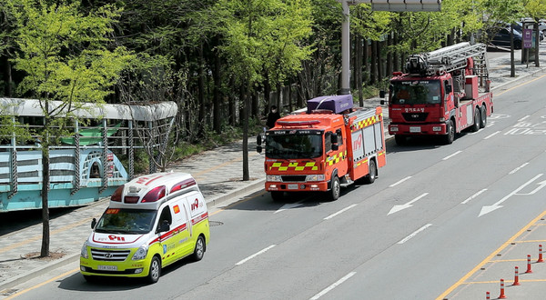 수원시가 전국 최초로 구축해 운영 중인 ‘긴급차량 우선 신호시스템’을 소방차·경찰차까지 확대 적용한다. (사진제공=수원시청)
