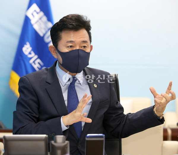 경기도의회 교섭단체 더불어민주당 박근철 대표는 도내 학원을 대상으로 코로나19 방역물품 지원예산 편성을 경기도교육청에 강력하게 제안했다. 사진은 경기도의회 전경. (사진=중앙신문DB)