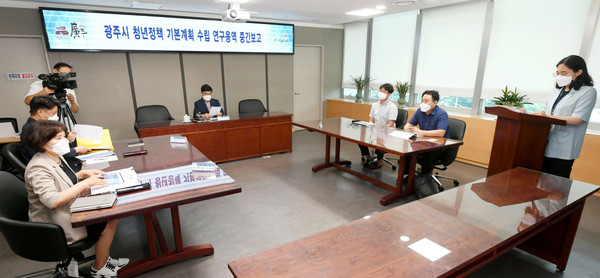 광주시는 청년의 삶 전반에 걸친 실효성 있는 정책수립을 위해 2월부터 진행된 광주시 청년정책 기본계획 수립 연구용역을 마무리 했다고 19일 밝혔다. (사진제공=광주시청)