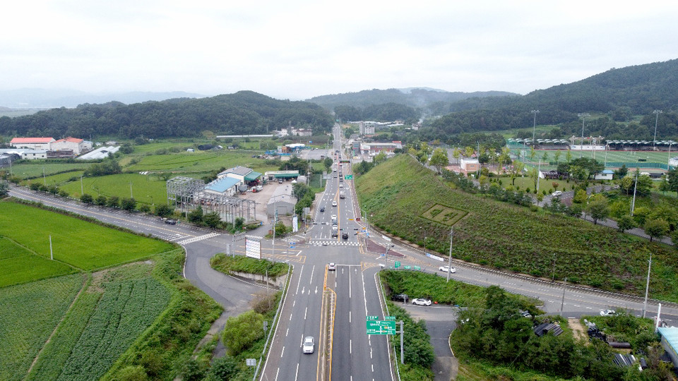 국도 37호선 여주~양평 구간인 양평 불곡리~여주 대신면 보통교차로까지 총 11.7km 구간이 4차로로 확장된다. 사진은 여주 대신면 보통교차로 인근으로, 이 지점부터 4차로로 확장된다. (사진=장은기 기자)
