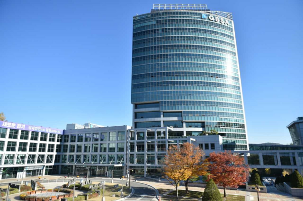 파주시는 ‘경기도경제과학진흥원’ 이전이 앞으로 3~4년 정도 소요될 것으로 보고, 신속하고, 안정적인 이전 될 수 있도록 총력을 기울이고 있다. 사진은 현 경기도경제과학진흥원 전경. (사진=중앙신문DB)