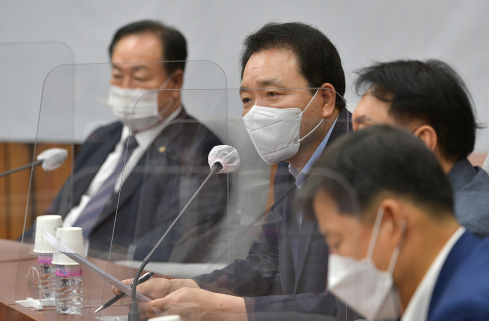 국민의힘이 법원의 결정으로 이재명-윤석열 후보 간 '양자 TV토론'이 불발되자, 이번엔 국회에서 양자 토론을 열자고 주장하고 나서 4당이 참여한 ‘다자토론’에 빨간불이 켜졌다. (사진=중앙신문DB)