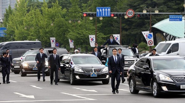 여야 대통령 후보는 당선인 신분이 되면 즉시 배우자와 직계존비속까지 대통령경호처로부터 국가원수급에 준하는 경호와 의전을 받는다. (사진=중앙신문DB)