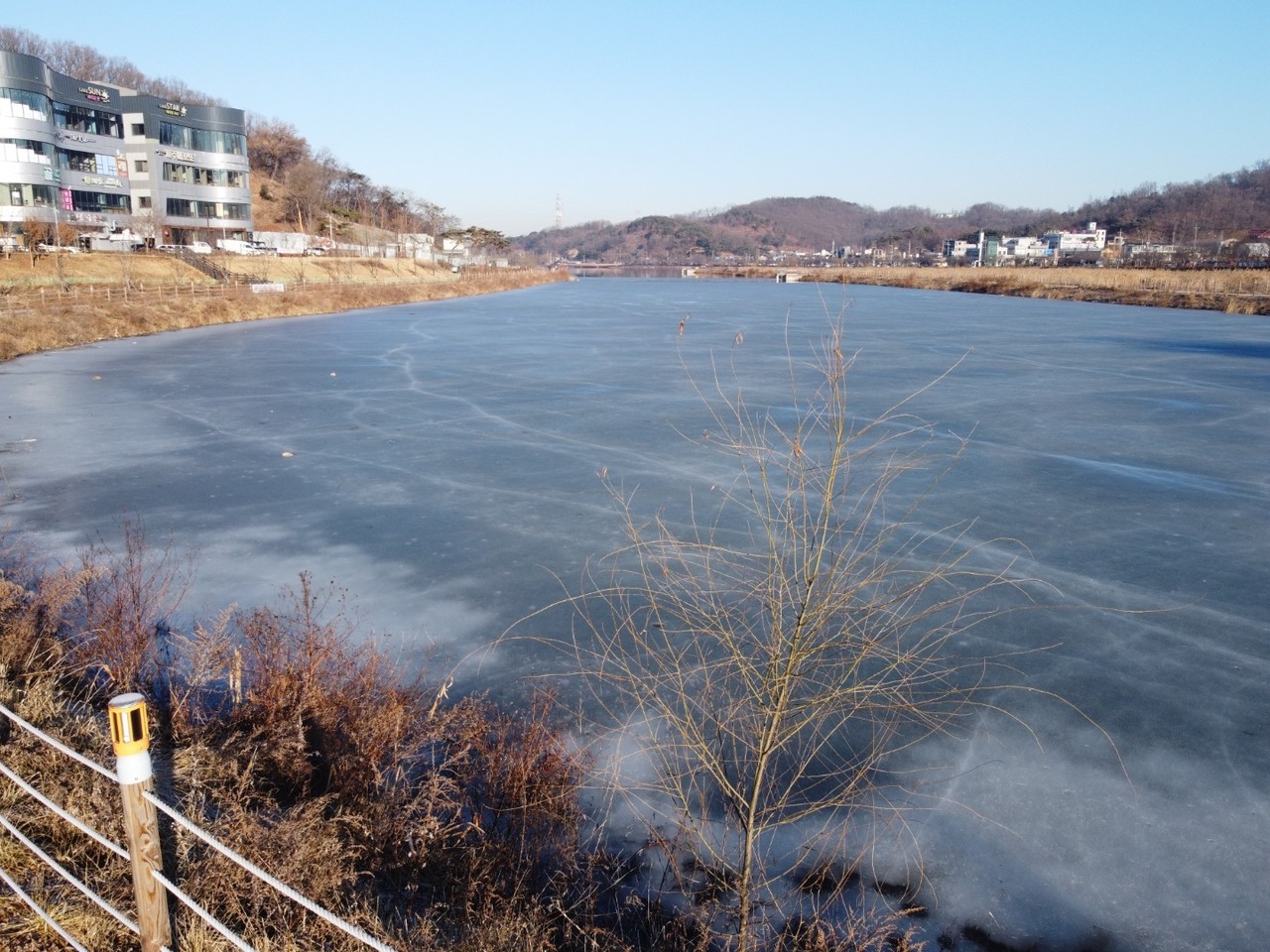 경찰은 시흥시 물왕저수지 인근에서 A씨를 찾아 신병을 확보했다. 사진은 시흥시 물왕저수지. (사진=중앙신문DB)
