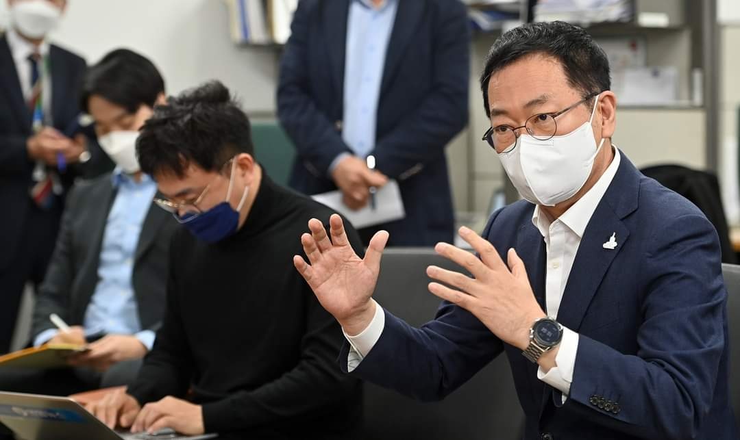 박남춘 인천시장이 14일 자신의 페이스북 계정 글에 “언제나 그랬듯이 시민만 믿는다. 늘 그래왔듯이 인천만 바라보고 가겠다”고 밝혔다. (사진=박남춘 인천시장 페이스북)