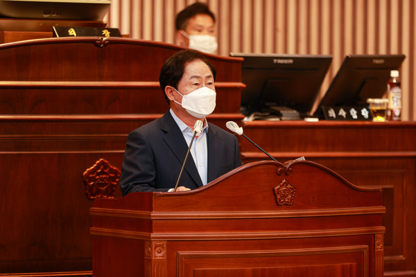 주광덕 남양주시장은 21일 제288회 남양주시의회 임시회 제1차 본회의에서 취임 후 처음으로 시정 연설을 진행하며 민선 8기 ‘남양주 슈퍼성장시대’의 비전을 밝혔다. (사진제공=남양주시청)