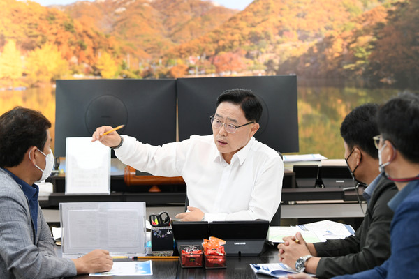 강수현 양주시장은 “취임 초 가슴 속에 품은 초심을 잊지 않고 시민과의 약속인 ‘시민과 함께 도약하는 양주’를 실현할 수 있도록 24만 양주시민의 많은 관심과 응원 당부드린다”고 말했다. (사진제공=양주시청)