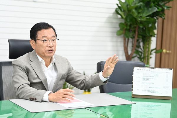 이현재 하남시장은 “다양한 정책을 펼쳐 서울 강남과 경쟁하는, 강남을 능하가는 수도권 최고 도시 하남을 만들고 싶다”고 말했다. (사진제공=하남시청)