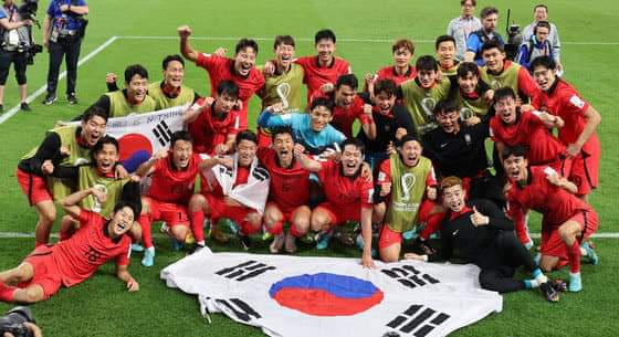 2022년 카타르 월드컵 대한민국 16강 진출에 대해 경인지역 정치인들과 기초자치단체장들이 자신의 SNS에 ‘우리 모두가 영웅’이라며 일제히 축하 인사를 게시했다. (사진=유정복 인천시장 페이스북)