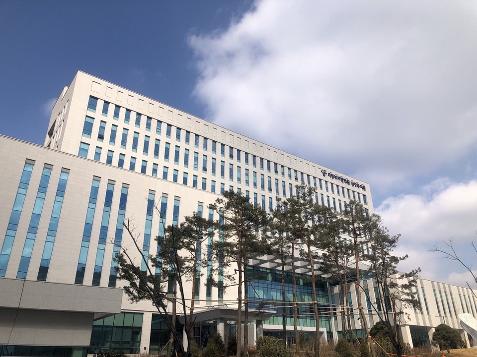 하교하던 초등학생을 집으로 끌고 가 성폭행한 84세 남성이 1심 판결에 불복해 항소한 것으로 확인됐다. 사진은 의정부지법·남양주지원 전경. (사진=중앙신문DB)