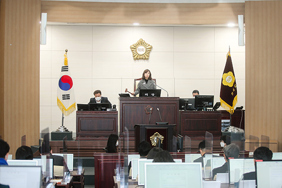 화성시의회는 20일 제218회 임시회 제1차 본회의를 열고 23일까지 4일간의 의사일정에 들어갔다. (사진제공=화성시의회)