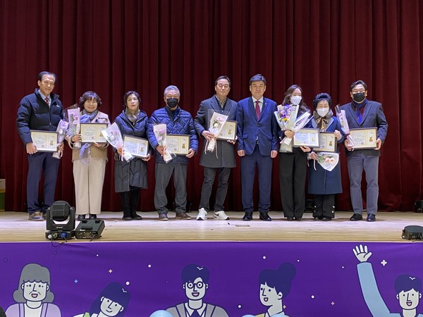 광주시지역사회보장협의체는 26일 오포생활체육공원 다목적체육관에서 ‘어울림’이란 슬로건으로 ‘2022년 광주시지역사회보장협의체 연말보고대회’를 가졌다. (사진=장은기 기자)