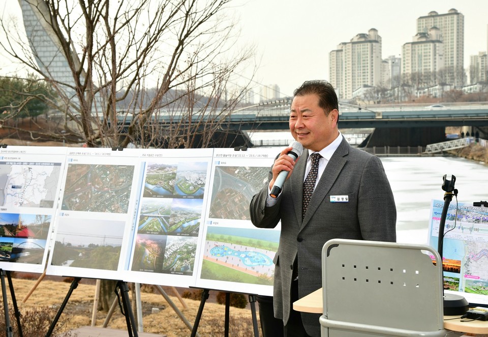 사진=파주시는 ‘100만 도시 파주’를 향한 ‘친수공간’ 전략을 제시하고, 관리청 허가와 예산 확보를 위해 총력을 기울이기로 했다. (사진제공=파주시청)