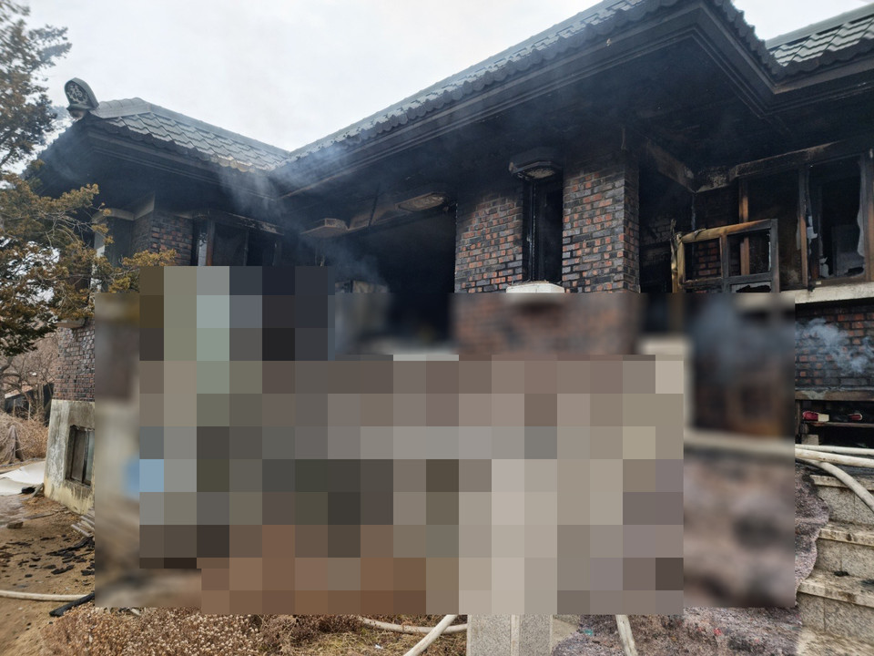 18일 오후 1시58분께 포천시의 한 농가주택에서 불이 났다. 이 불로 주택에 거주 중이던 80대 남성 1명이 숨졌다. (사진제공=경기도소방재난본부)