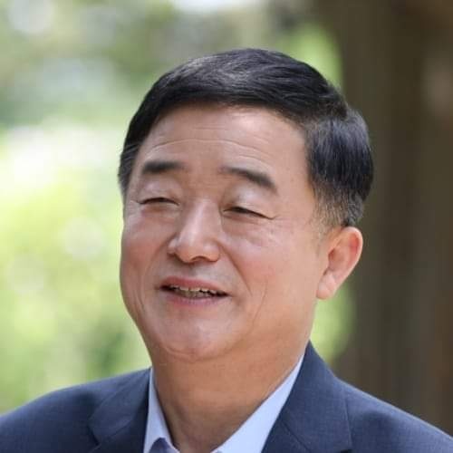 최근 드라마 ‘더 글로리’에서 다룬 학교폭력 문제, 정순신 변호사의 아들 학교폭력 논란 문제 등으로 근본적 학폭 근절 마련 대책이 논의되는 상황에서 학폭 피해학생 행정심판 655건 중 162건만 ‘인정’됐다는 조사 결과가 나왔다. 사진은 강득구 의원. (사진=강득구 의원 페이스북)