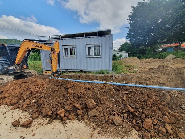 파주시는 시민들에게 보다 맑고, 깨끗한 수돗물 공급을 위해 ‘상수도 급수공사’를 실시 중이다. (사진제공=파주시청)