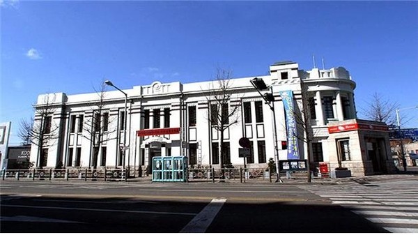 인천시는 시 유형문화재인 (구)인천우체국의 소유권을 올해 상반기 중 취득하고, 보존 및 활용 방안을 마련할 계획이라고 밝혔다. 사진은 (구) 인천우체국 전경 (사진제공=인천시청)