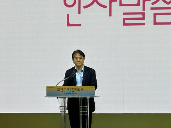 고양특례시 일산호수공원에서 개최되는 ‘2023고양국제꽃박람회’ 행사 개막 하루 전인 26일 오전 11시 화훼교류관에서 이동환 재단법인 고양국제꽃박람회 이사장이 국내·외 기자단을 상대로‘프레스데이’를 가졌다. 사진은 이동환 고양특례시장. (사진=이종훈기자)