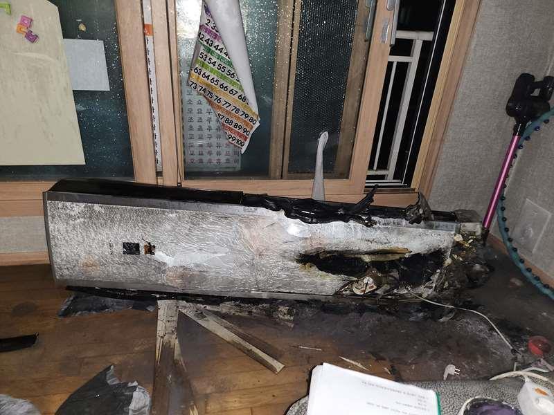 15일 오전 3시4분께 고양시 덕양구 성사동의 한 아파트에서 불이 나 신고를 받고 출동한 소방당국에 의해 약 20분 만에 꺼졌다. (사진제공=경기도소방재난본부)