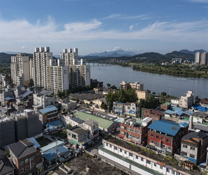 여주시는 원도심 활성화 및 도시재생사업의 일환으로 추진 중인 여주 경기실크 대상지가 ‘2023년 경기도형 도시재생 공모사업’에서 최종 선정됐음을 밝혔다. (사진제공=여주시청)
