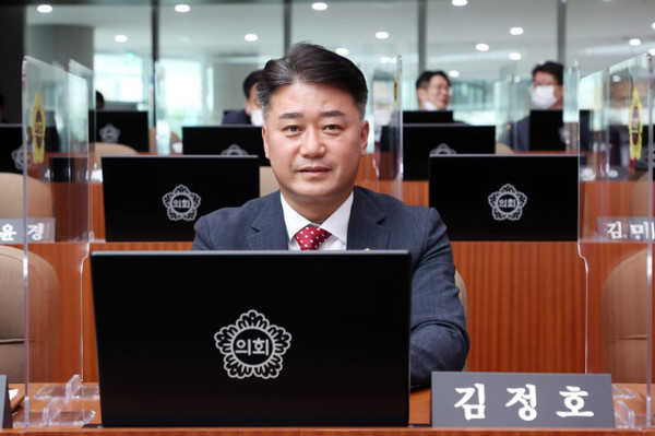경기도의회 김정호(광명1) 초선 의원이 신임 국민의힘 대표의원으로 선출됐다. (사진제공=경기도의회)