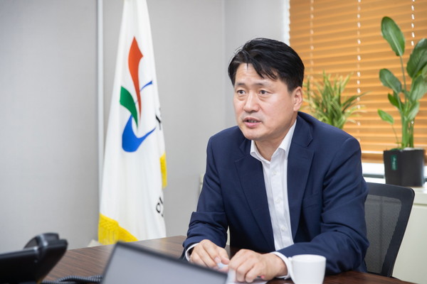 강범석 서구청장은 “최선을 다해 노력해 구민 모두가 만족하는 앞선 서구행정을 일궈나가겠다”고 강조했다. (사진제공=인천 서구청)