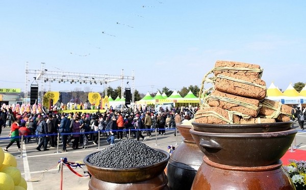 파주시는 오는 10월과 11월 임진각광장 및 평화누리 일대에서 개최할 파주개성인삼축제와 파주장단콩축제에 참여할 사업자를 모집하고 있다. (사진제공=파주시청)