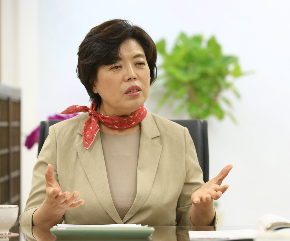 신계용 과천시장은 최근 수도권광역급행고속철도(GTX) C 노선 구조물계획을 하면서, 지상 환기구 시설이 과천시가 수년간 추진중인 ‘제2경인 고속도로 하부 체육시설 조성사업’ 부지 내에 계획된 것과 관련하여, “체육시설이 원안대로 조성될 수 있도록 적극 협의하고 있다”라고 10일 밝혔다. (사진제공=과천시청)