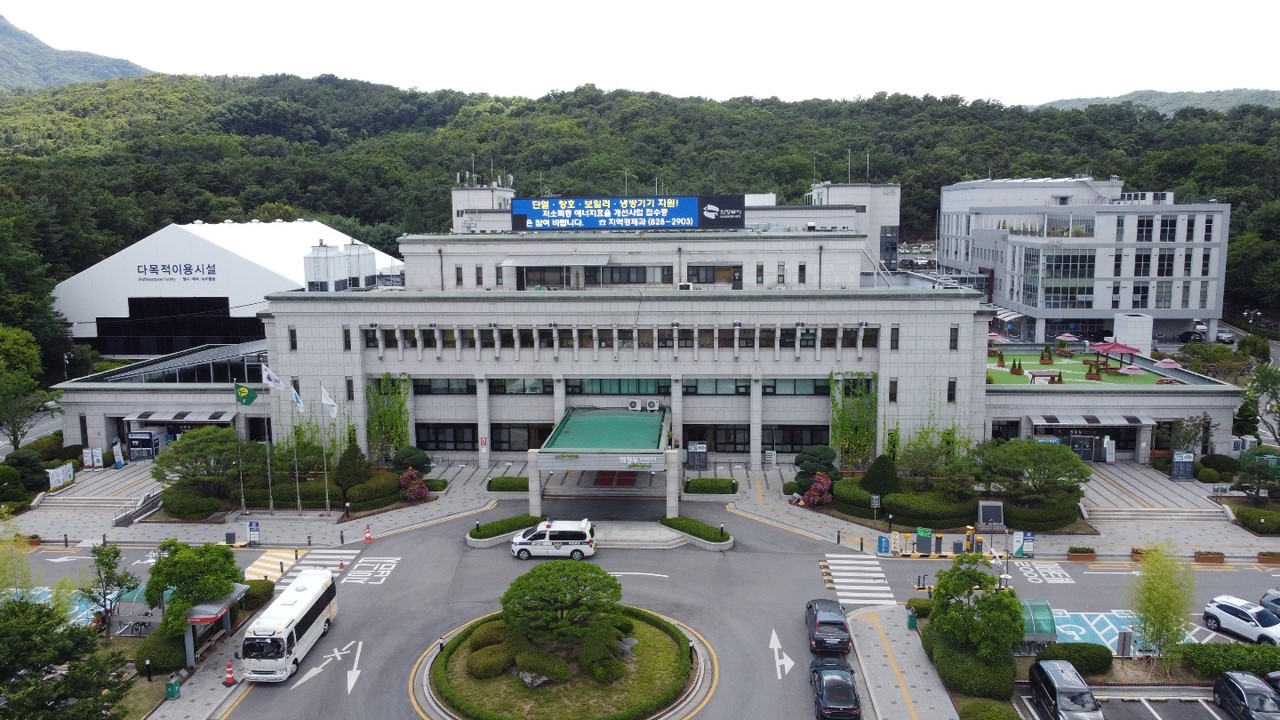 의정부시 2022년도 본예산이 20일 제310회 의정부시의회 제2차 정례회에서 의결됐다. 사진은 의정부시청 전경. (사진=중앙신문DB)