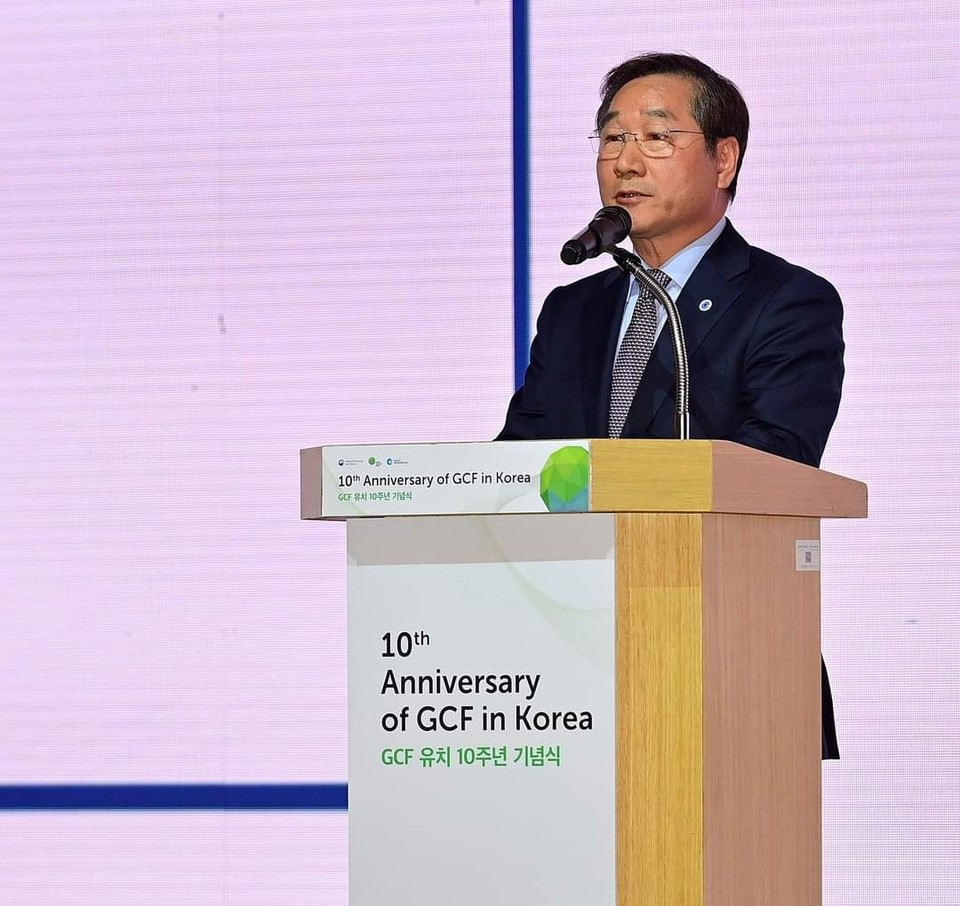 유정복 인천시장이 14일 "세계 최대의 녹색기후기금(GCF)이 인천에 자리 잡은 지 10주년이 됐다"며 GCF 유치 10주년 기념식 참석 소식을 알렸다. (사진=유정복 인천시장 페이스북)