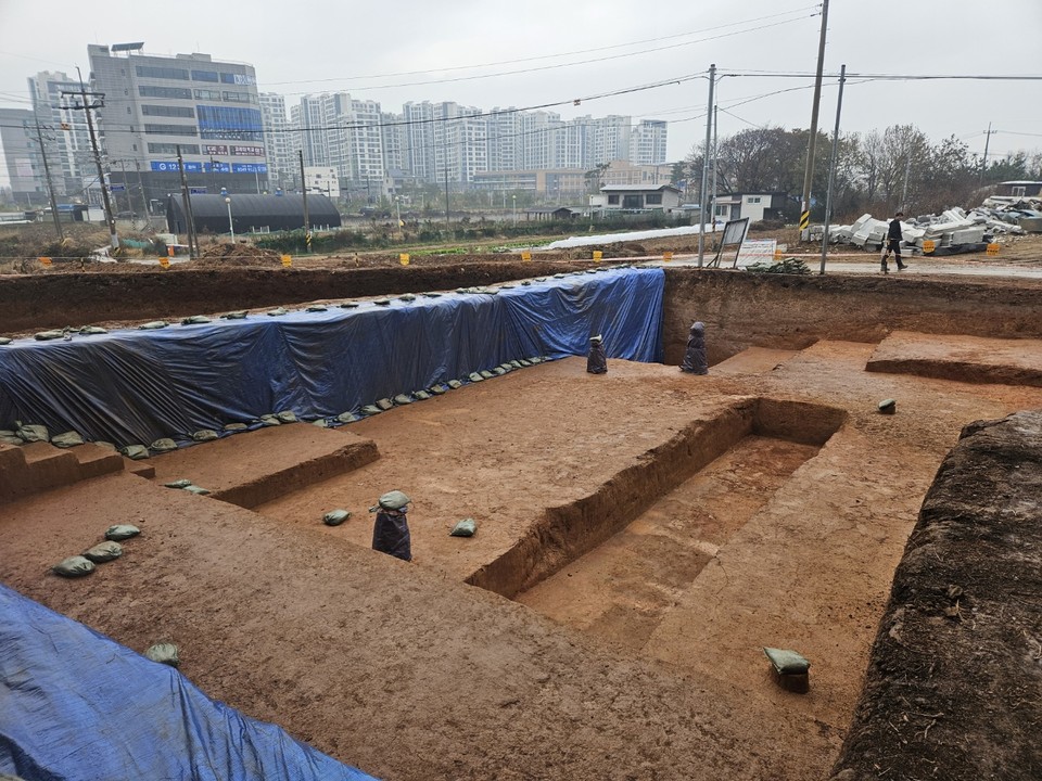 한강시네폴리스 일반산업단지 진·출입으로 공사과정에서 발견된 구석기 추정 유물 발굴 현장. (사진=권용국 기자)