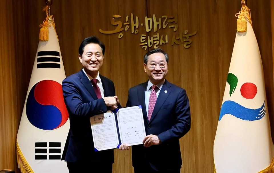유정복 인천시장이 오세훈 서울시장과 함께 인천지역의 숙원이었던 인천 공항철도와 서울9호선 직결사업을 해결했다고 알렸다. (사진=유정복 인천시장 페이스북)