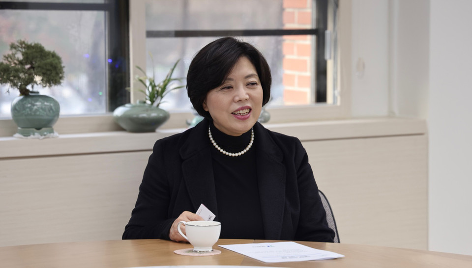 과천시가 화장 문화를 장려하는 정부 정책에 부응하는 동시에, 시민의 장례 비용 부담 완화를 위해 화장장려금 지급 조례 개정을 추진한다. 사진은 신계용 과천시장. (사진제공=과천시청)