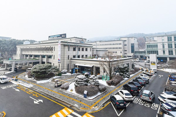 의정부시가 교통문제 해결 방안에 대한 시민들의 의견을 듣고자 오는 25일까지 시청 홈페이지에서 설문조사를 실시한다. (사진제공=의정부시청)