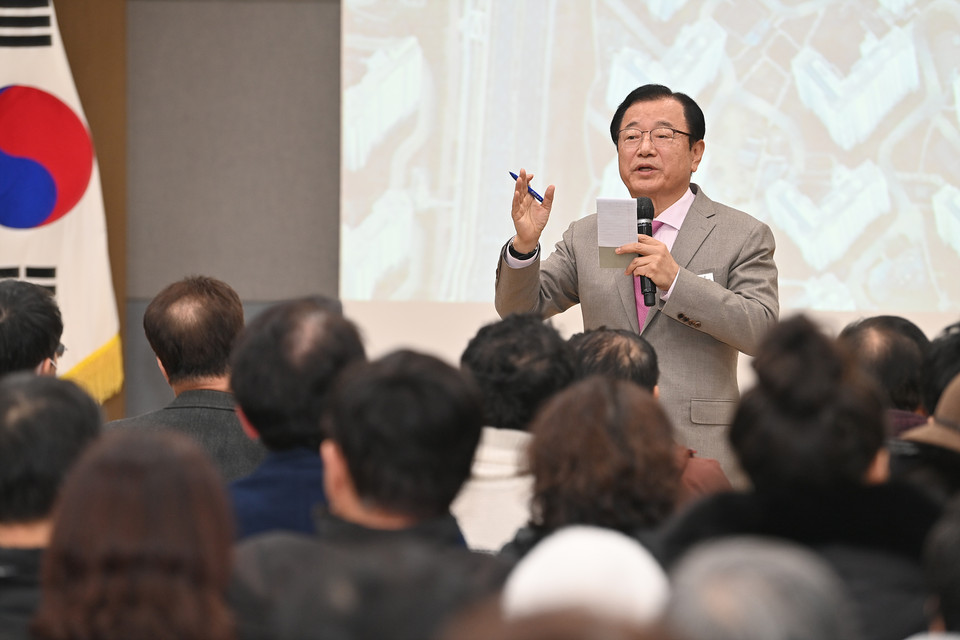 이현재 하남시장이 "서울 편입과 관련한 시민들의 다양한 의견을 수렴함과 동시에 현안을 차질 없이 추진할 수 있도록 차분히 대응하겠다"고 밝혔다. (사진제공=하남시청)
