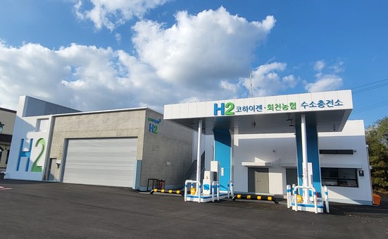 파주시가 올해 수소전기자동차 구매보조금 기준을 완화해 지원키로 함에 따라 관내 수소차 보급이 확대될 것으로 보고 있다. 사진은 양주시 ’특수형 수소충천소’ 모습. (사진=중앙신문DB)
