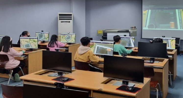 파주시가 관내 초등학교 60곳에 초등돌봄교실 운영비 7억8000만원을 지원해 다채로운 교육과 돌봄 서비스 제공을 위한 프로그램을 지원키로 했다. (사진제공=파주시청)