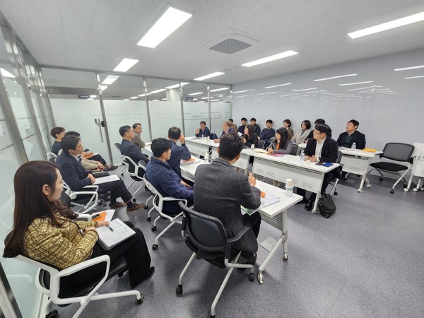 남양주시가 지난 6일 시청 회의실에서 한국토지주택공사와 ‘남양주권 공공개발사업 실무협의회’를 개최했다. (사진제공=남양주시청)