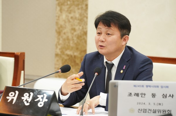 이기형 평택시의회 산업건설위원장은 “남은 임기 동안 시민의 대변자로서 사명감을 가지고 시민 여러분의 뜻을 시정에 반영하기 위해 최선을 다하겠다”고 밝혔다. (사진제공=평택시의회)